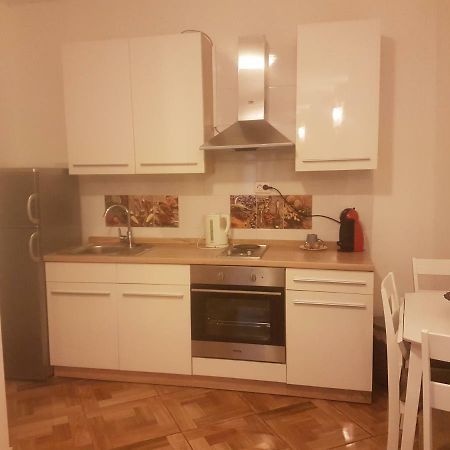 Studio Apartman Via Sibenik Exterior photo