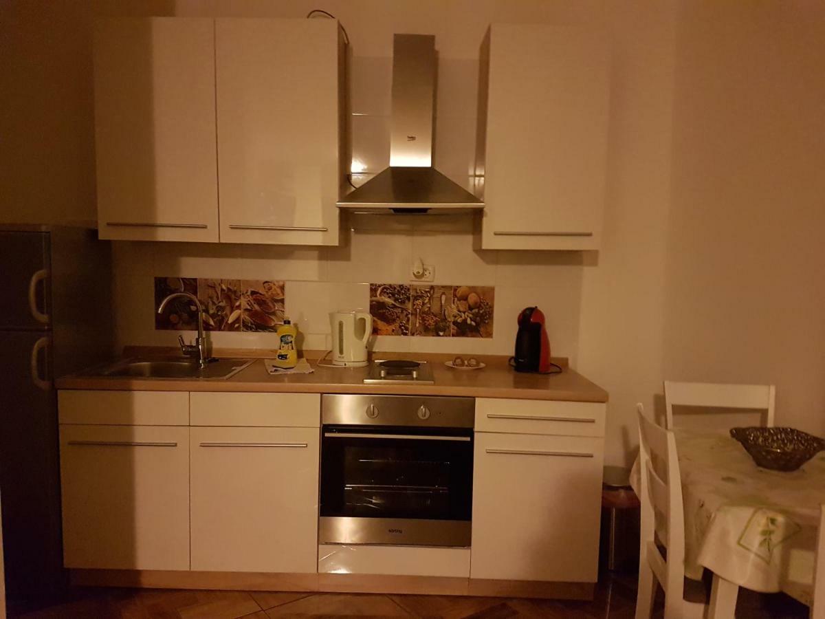 Studio Apartman Via Sibenik Exterior photo